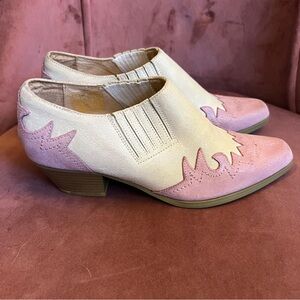 OAK TREE pastel Pink Cream Western Booties Boots Leather Sz 6.5 Women Heels 1.5”